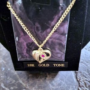5/25 18k gold tone heart pendant necklace with red rhinestone NEW